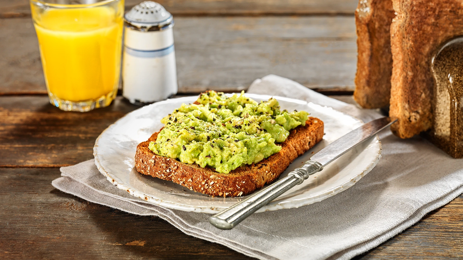 Smashed avocado on toast.